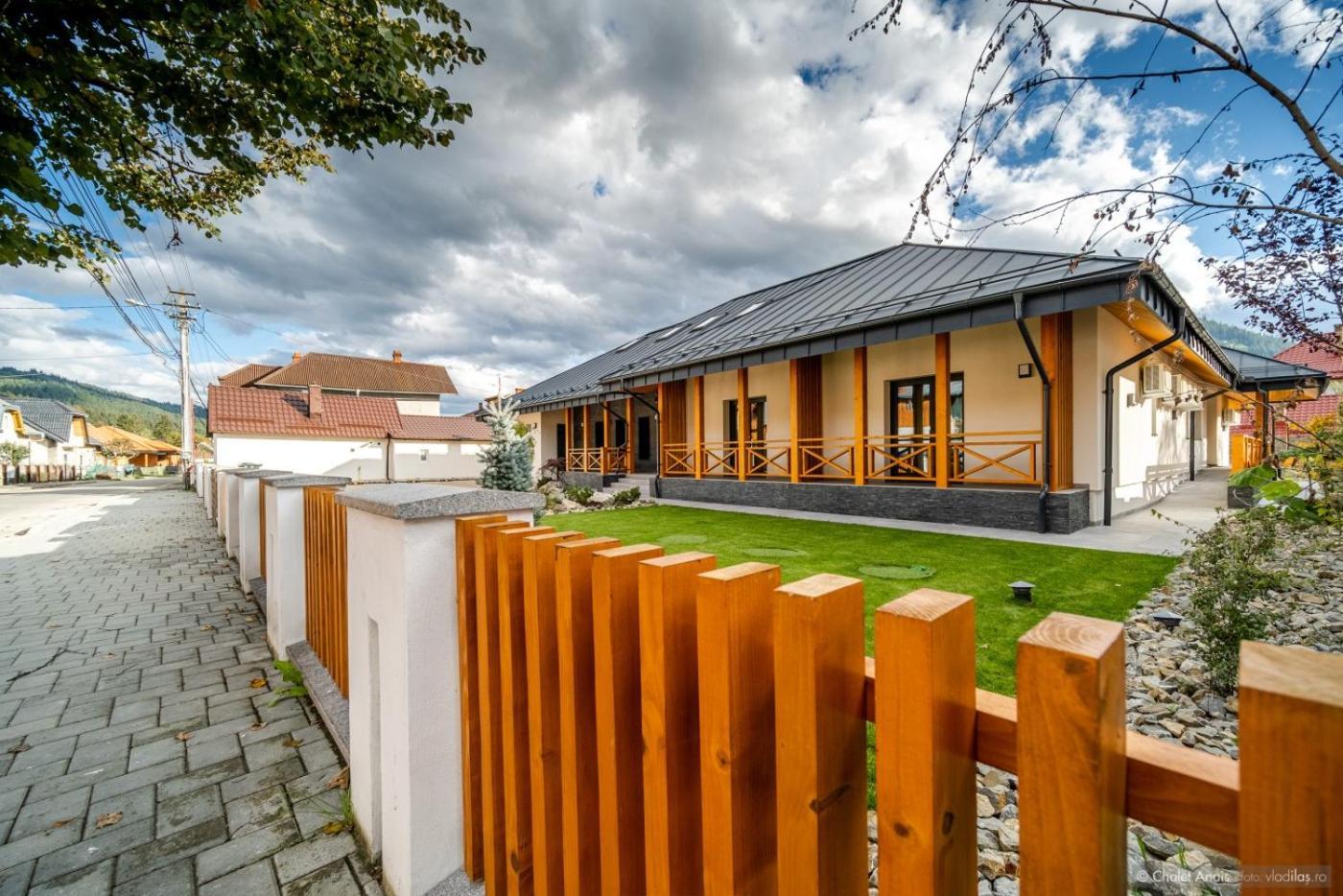 Anais Chalet Câmpulung Moldovenesc Exteriér fotografie